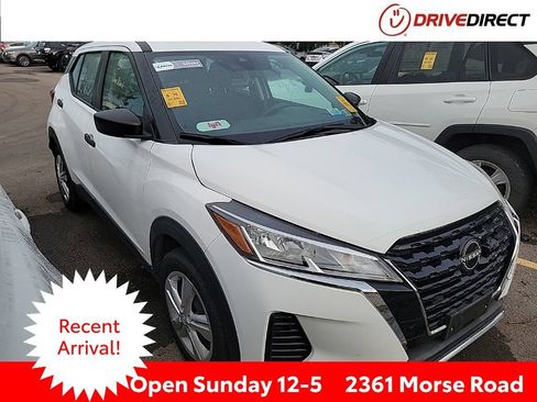 Used 2023 Nissan Kicks S FWD image 1