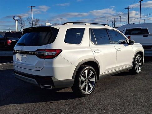 Used 2023 Honda Pilot Elite image 6