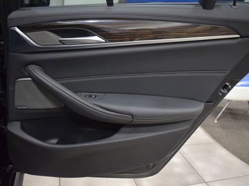 Used 2019 BMW M550i xDrive w/ Premium Package 2 image 14