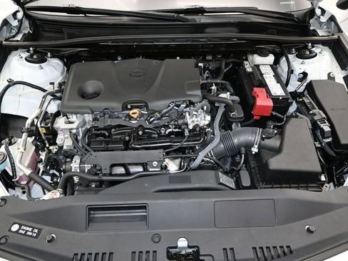 Used 2023 Toyota Camry SE image 19