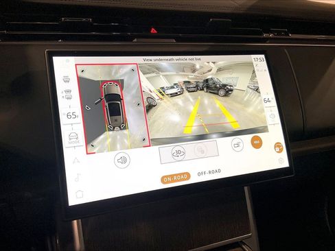 Used 2025 Land Rover Range Rover Long Wheelbase SE image 26