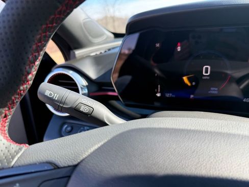 New 2026 Chevrolet Trax RS w/ Sunroof Package image 32