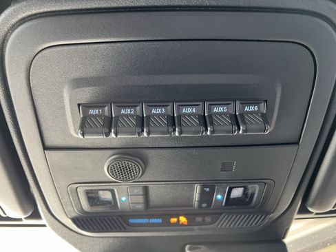 Used 2024 Ford Bronco Black Diamond image 41