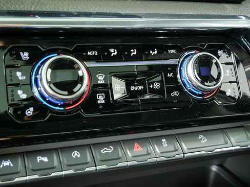 New 2026 GMC Sierra 1500 Denali AWD/4WD image 17