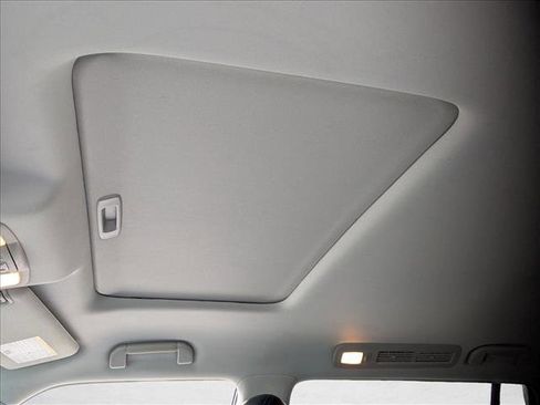 Used 2017 Nissan Armada SL w/ Technology Package image 16