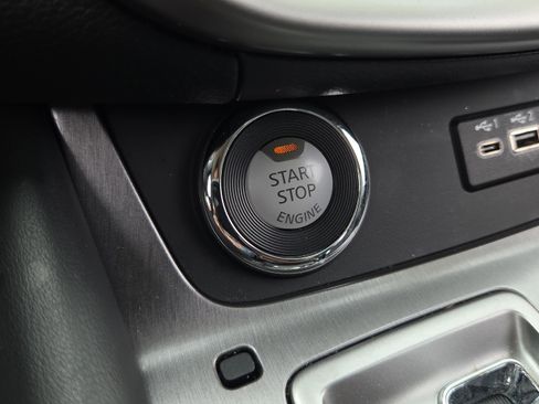 Used 2023 Nissan Murano S FWD image 31