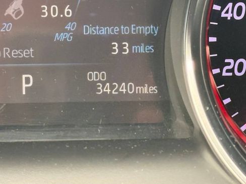 Used 2020 Toyota Camry XSE FWD image 33