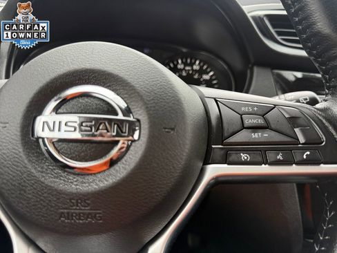 Used 2020 Nissan Rogue SV AWD/4WD image 26