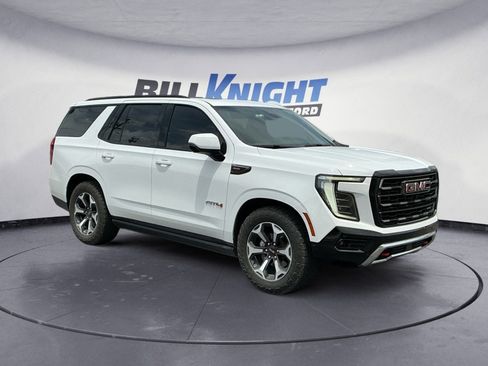 Used 2025 GMC Yukon AT4 Ultimate w/ LPO, Floor Liner Package AWD/4WD image 7