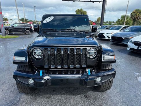 Used 2022 Jeep Wrangler Unlimited Sahara image 2