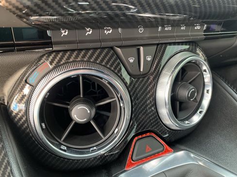 Certified 2020 Chevrolet Camaro SS image 24