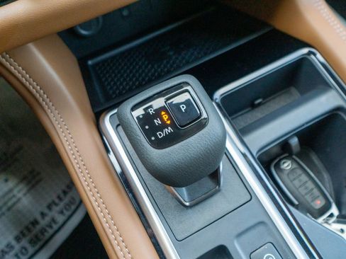 Used 2024 Nissan Pathfinder Platinum w/ Cargo Package image 26