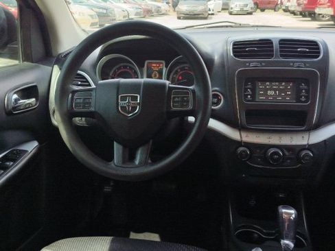 Used 2018 Dodge Journey SE w/ Blacktop Package FWD image 19