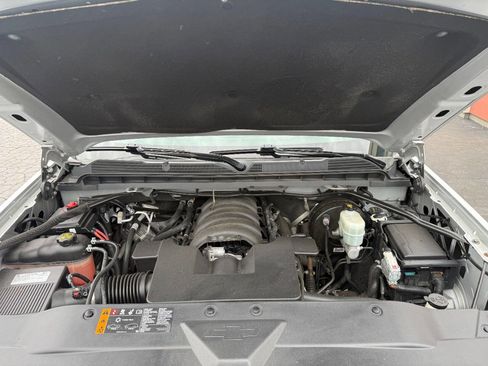 Used 2018 Chevrolet Silverado 1500 LT w/ All Star Edition AWD/4WD image 32