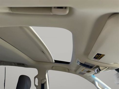 Used 2020 Lexus GX 460 Premium image 18