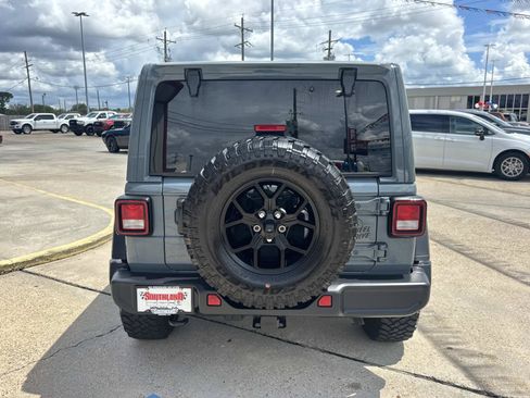 Used 2024 Jeep Wrangler Unlimited Sport AWD/4WD image 6