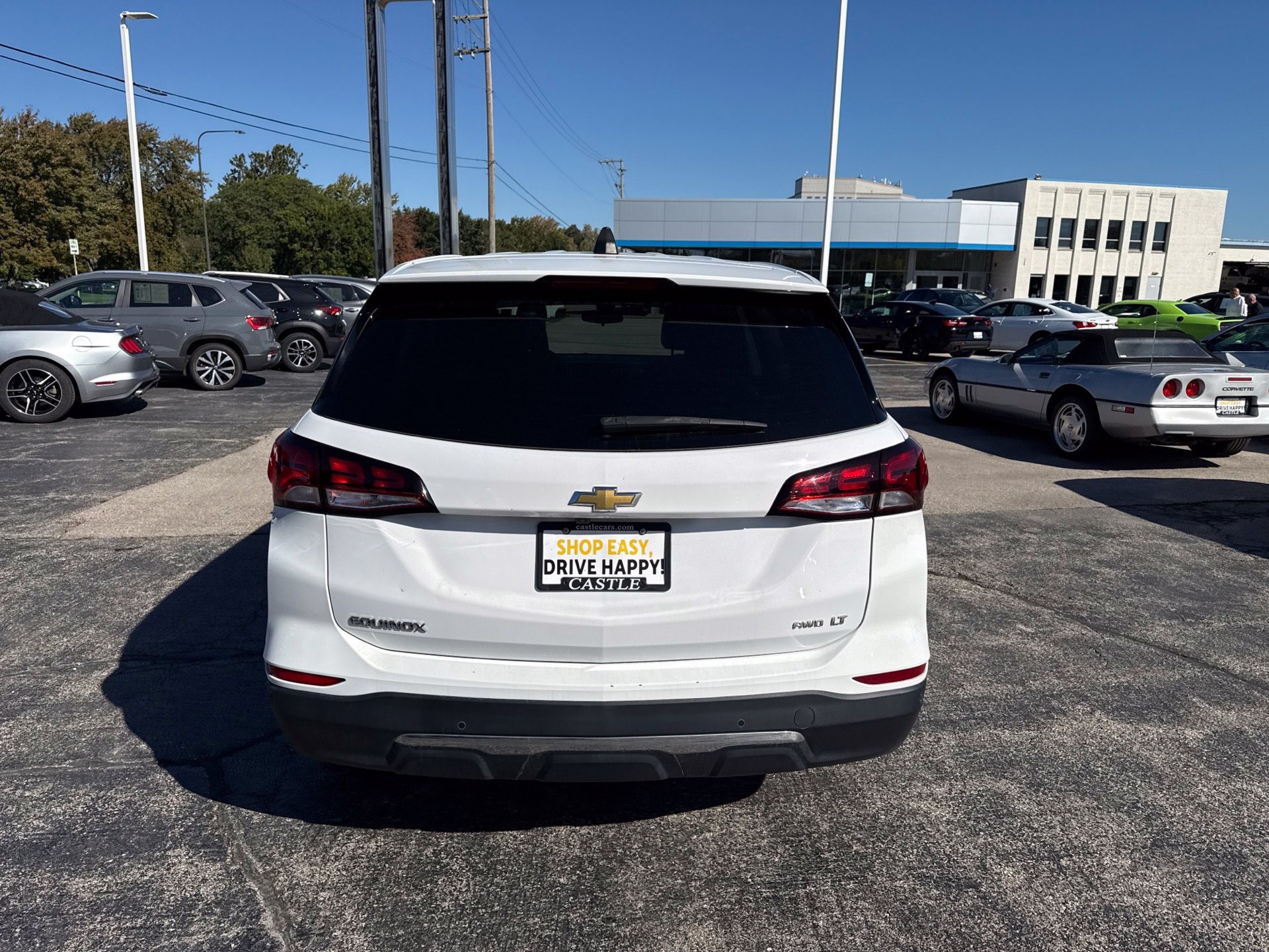 Used 2023 Chevrolet Equinox LT w/ Driver Convenience Package AWD/4WD image 9