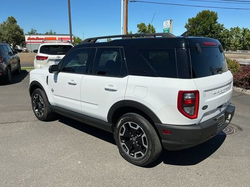 Used 2022 Ford Bronco Sport Outer Banks w/ Tech Package AWD/4WD image 10