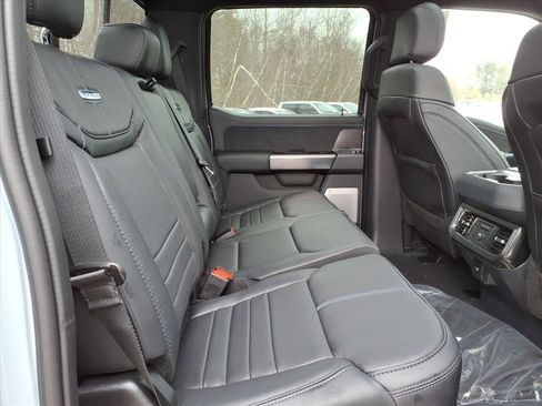 New 2026 Ford F250 Platinum w/ FX4 Off-Road Package image 15