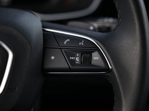 Certified 2025 Audi Q3 2.0T Premium w/ Convenience Package image 34