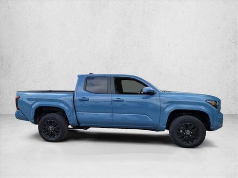 Used 2026 Toyota Tacoma SR5 AWD/4WD image 4