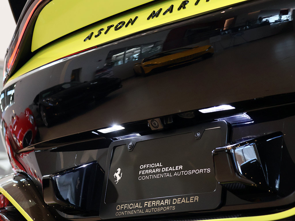 Used 2023 Aston Martin V12 Vantage RWD image 66