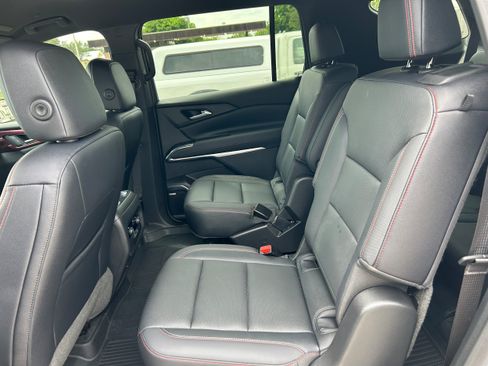 Used 2024 Chevrolet Traverse Z71 w/ Enhanced Driving Package AWD/4WD image 34