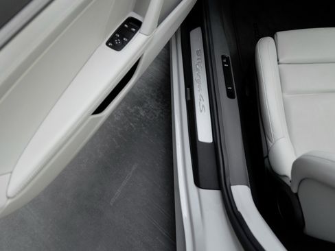 Used 2024 Porsche 911 Targa 4S image 16