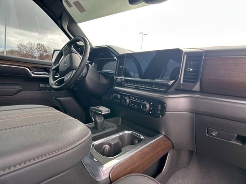 Certified 2025 Chevrolet Silverado 1500 High Country w/ Midnight Edition image 36