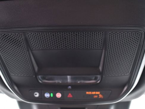 Used 2024 Chevrolet Equinox EV RS image 33