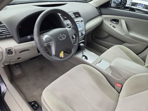 Used 2011 Toyota Camry LE FWD image 10
