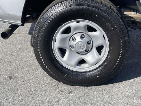 Used 2023 Toyota Tacoma SR5 image 9