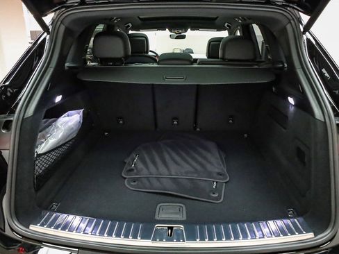 Certified 2026 Porsche Cayenne image 28
