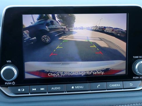 Used 2026 Nissan Rogue SV FWD image 14