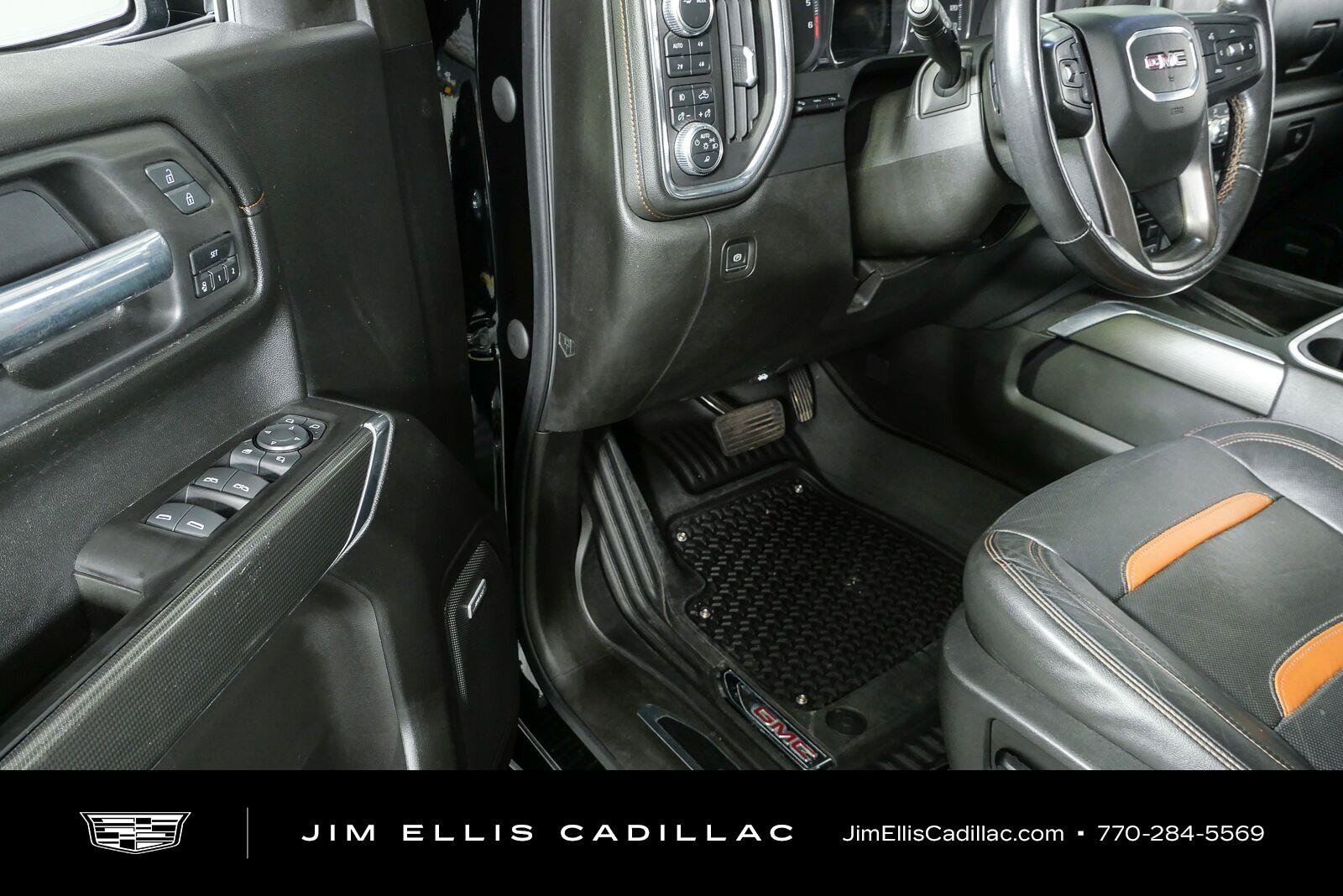 Used 2021 GMC Sierra 1500 AT4 w/ AT4 Premium Package AWD/4WD image 8