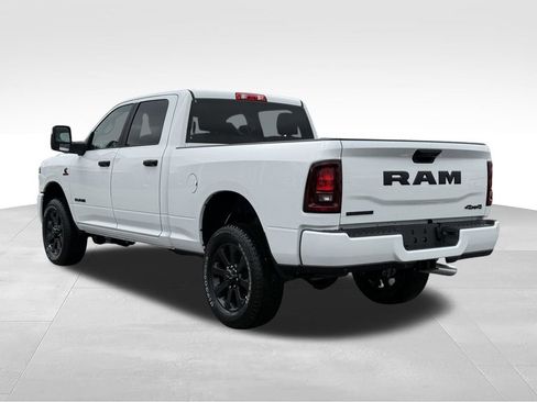 New 2026 RAM 2500 Big Horn AWD/4WD image 4