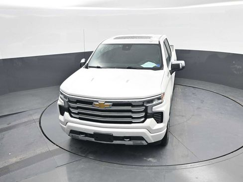 Used 2024 Chevrolet Silverado 1500 High Country image 29