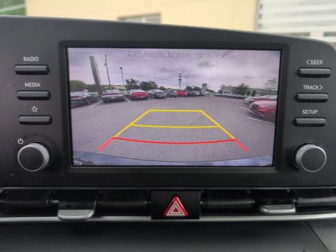 Certified 2023 Hyundai Elantra SE FWD image 21