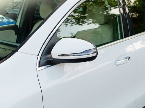 Used 2022 Mercedes-Benz GLA 250 4MATIC image 11