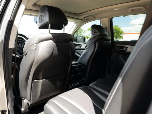 Used 2024 Acura MDX SH-AWD w/ Technology Package image 25
