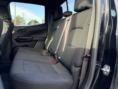 Used 2024 Chevrolet Colorado Trail Boss w/ Technology Package image 24