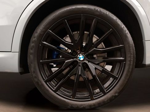 Used 2024 BMW X5 M60i AWD/4WD image 19
