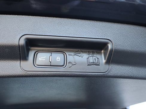 Used 2023 Ford Explorer XLT w/ Equipment Group 202A AWD/4WD image 26