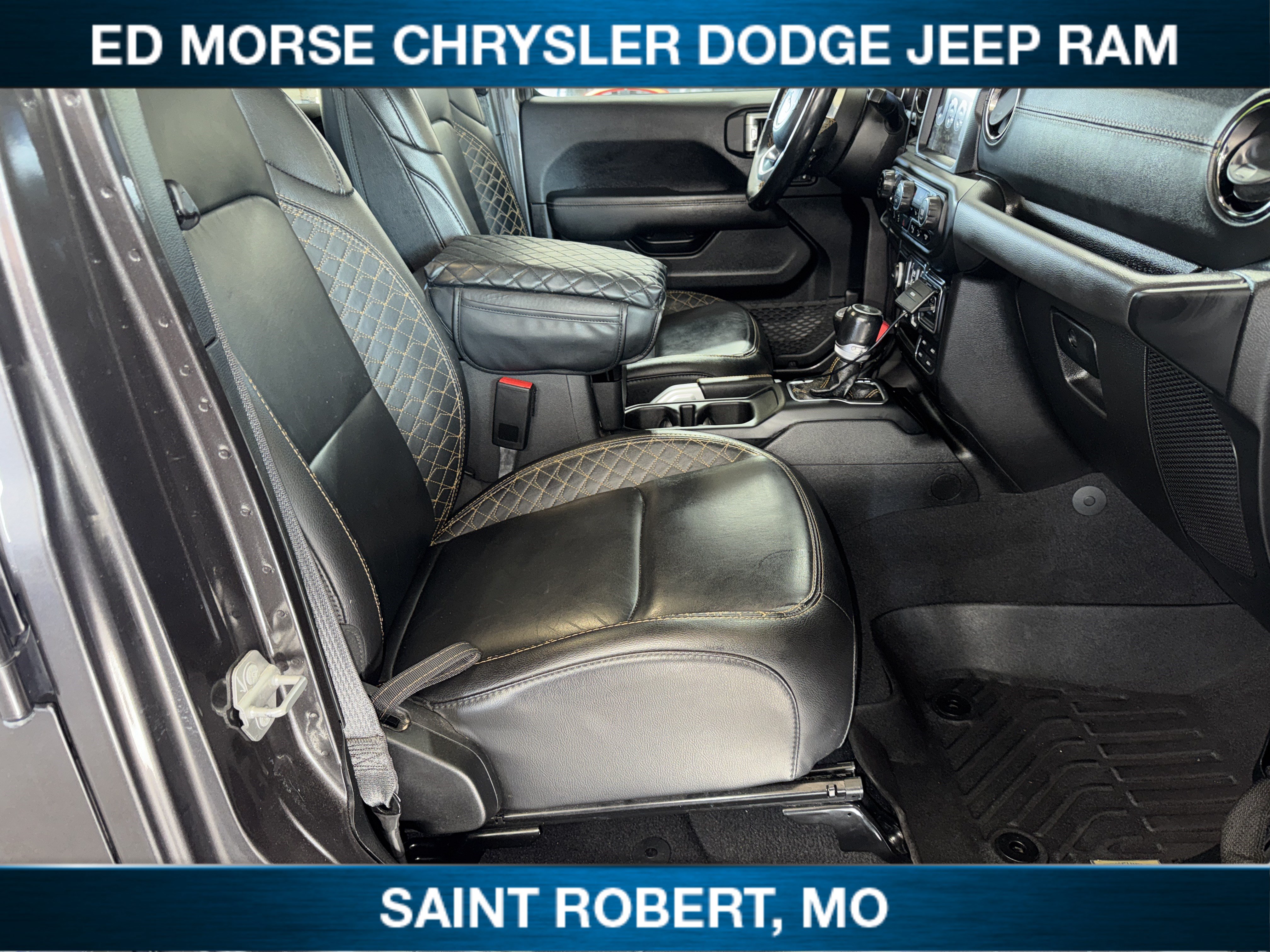 Used 2021 Jeep Wrangler Unlimited Sahara AWD/4WD image 29