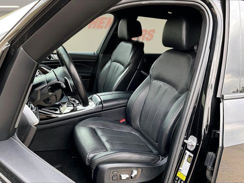 Used 2019 BMW X7 xDrive50i w/ M Sport Package image 22