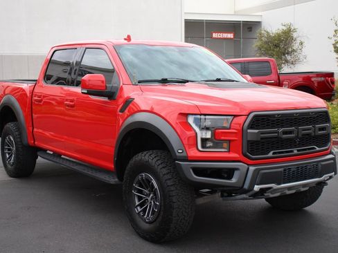 Used 2019 Ford F150 Raptor w/ Equipment Group 802A Luxury AWD/4WD image 11
