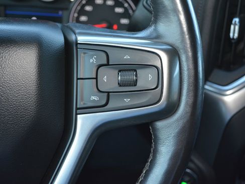 Used 2022 Chevrolet Silverado 1500 LT AWD/4WD image 18