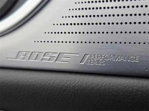 Used 2025 Cadillac XT6 Premium Luxury image 33