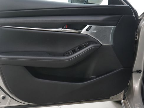 Used 2022 MAZDA MAZDA3 s image 19