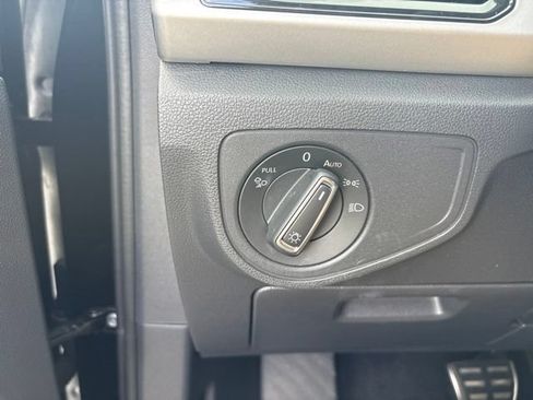 Used 2021 Volkswagen Atlas SEL Premium AWD/4WD image 34